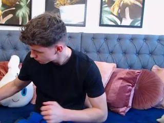 danny_cuomo on Flirt4Free 