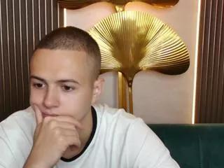 denzel_fox on Flirt4Free 