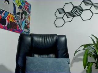 derry_adams on Flirt4Free 