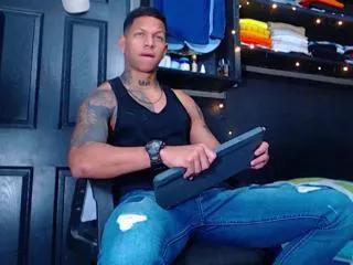 drake_jhonso on Flirt4Free 