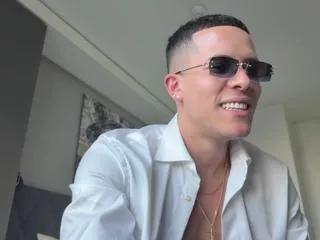duncan_collins on Flirt4Free 
