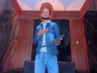 edward_longg on Flirt4Free 