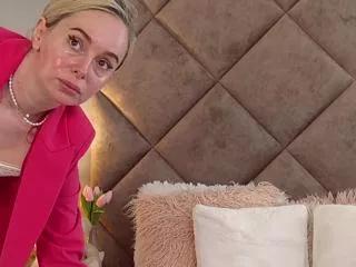 jaqueline_merlot on Flirt4Free 