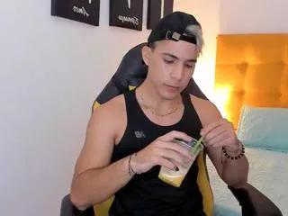 jason_novak on Flirt4Free 