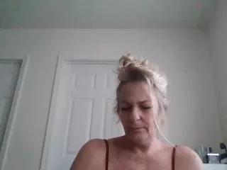 jordynn_lve on Flirt4Free 