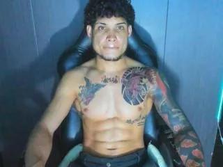 junior_lewis on Flirt4Free 