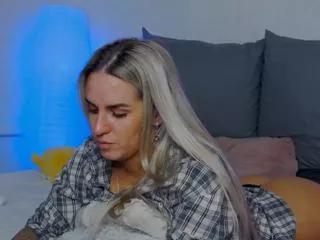 kira_mae on Flirt4Free 