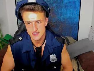 leo_cavalli on Flirt4Free 