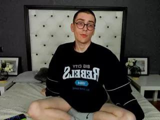 leo_howard on Flirt4Free 