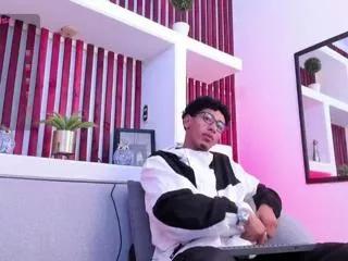 leon_creed on Flirt4Free 