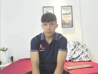 lucas_luxx on Flirt4Free 