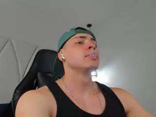 maxwell_dupont on Flirt4Free 