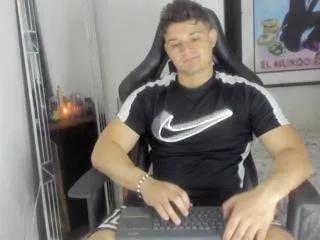 oliver_whitee on Flirt4Free 