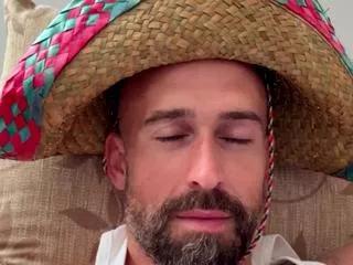 robert_smiley on Flirt4Free 