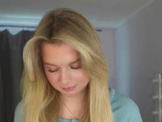 synnove_appling on Flirt4Free 