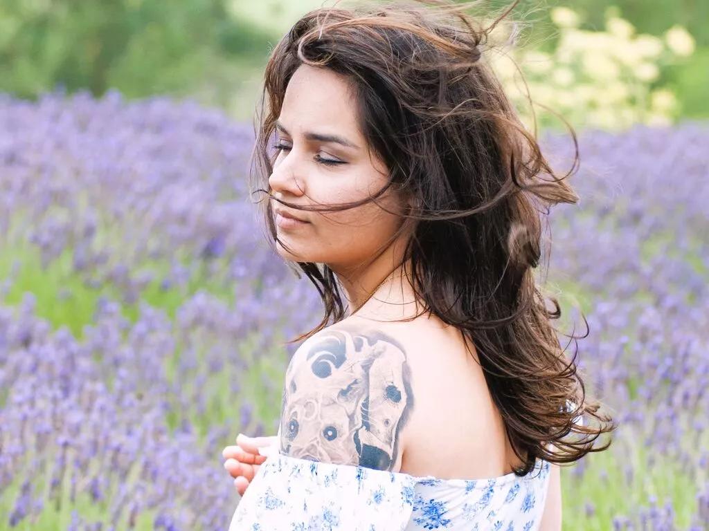 AerinBaudelaire on LiveJasmin 