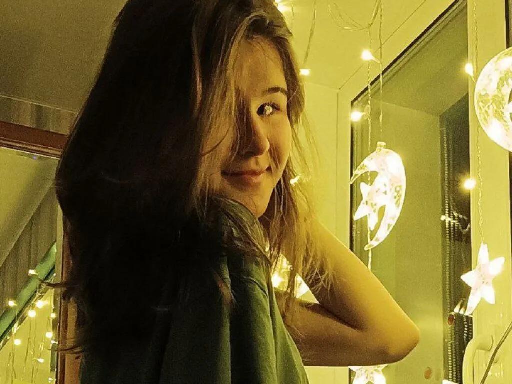 AliceBrew from LiveJasmin