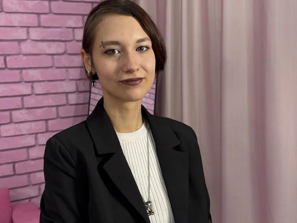 AlisaWinsor on LiveJasmin