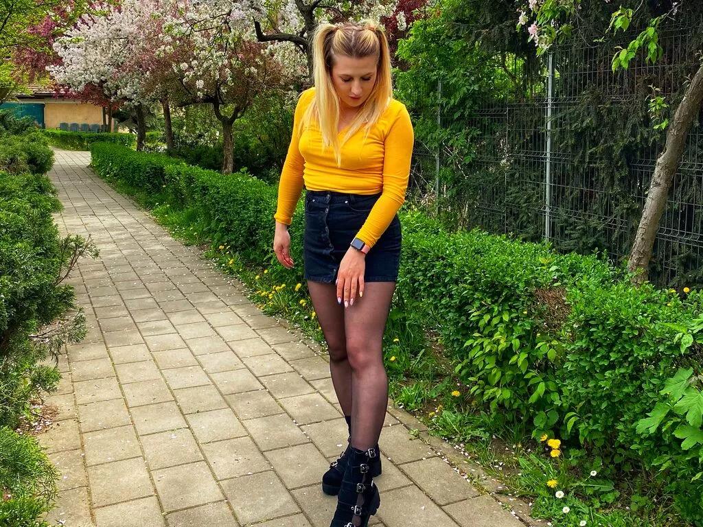 AnneRoselyn on LiveJasmin 