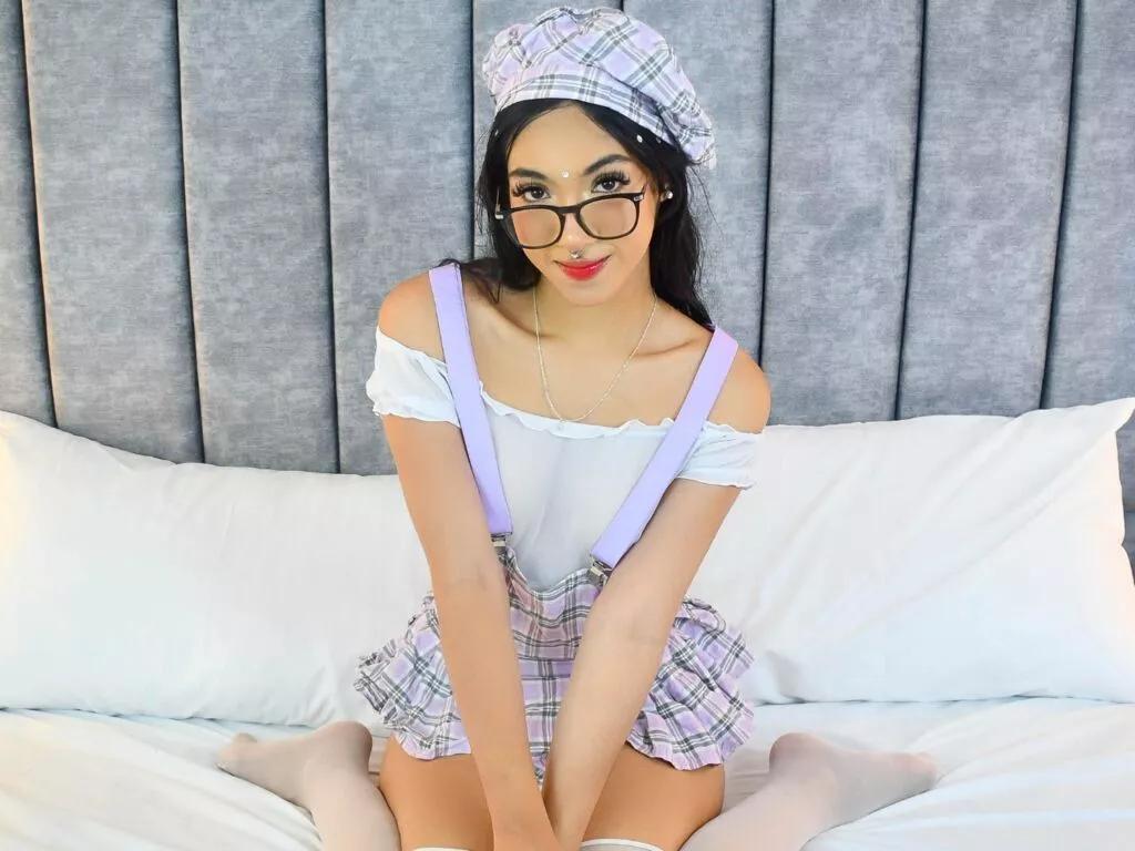 Discover LiveJasmin's AriannaBrain AriannaBrain from LiveJasmin