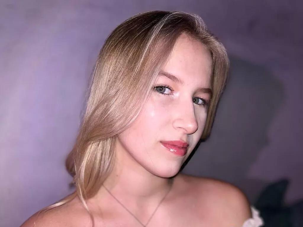 BettyKirsy on LiveJasmin 
