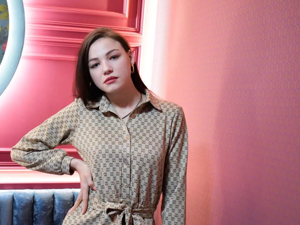 BrickEmily on LiveJasmin 