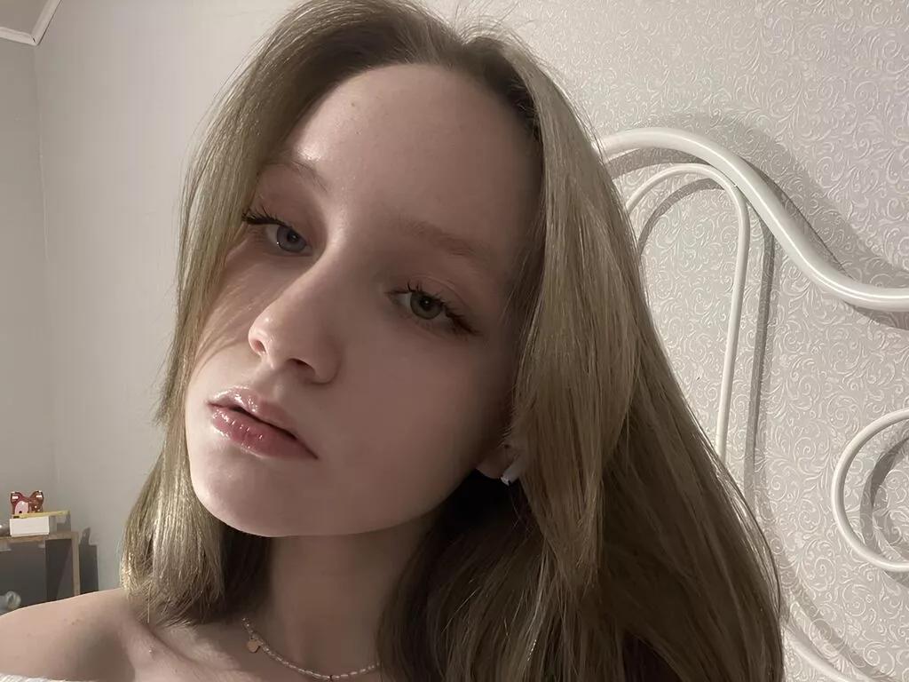 CutieKit on LiveJasmin 