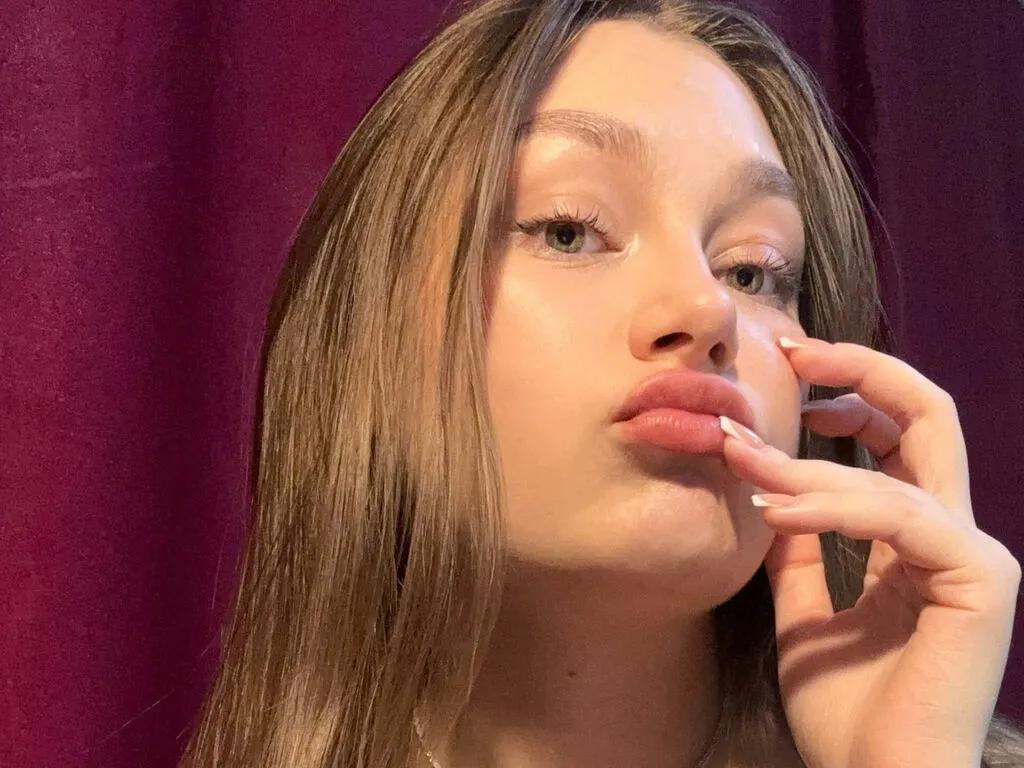 DanyellGrit from LiveJasmin