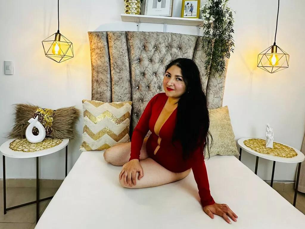 JasmineCurvens on LiveJasmin