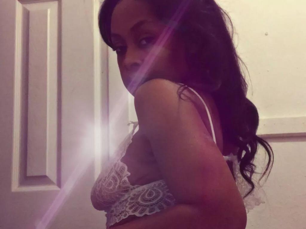 MiaAiko on LiveJasmin 