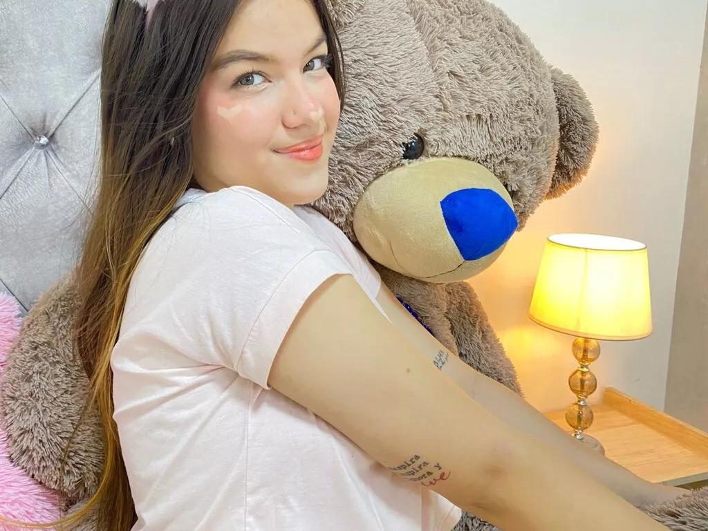 MiaDos on LiveJasmin 