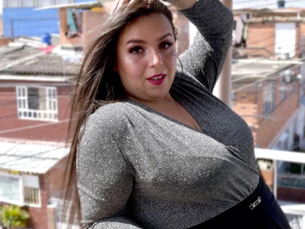 Cute NattashaAmber wants you to fuck her body now NattashaAmber from LiveJasmin