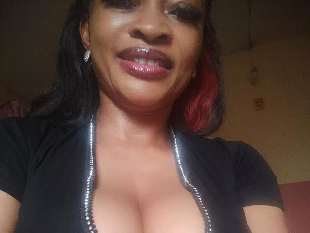 Explore 37 years old PerrySweet from LiveJasmin PerrySweet from LiveJasmin