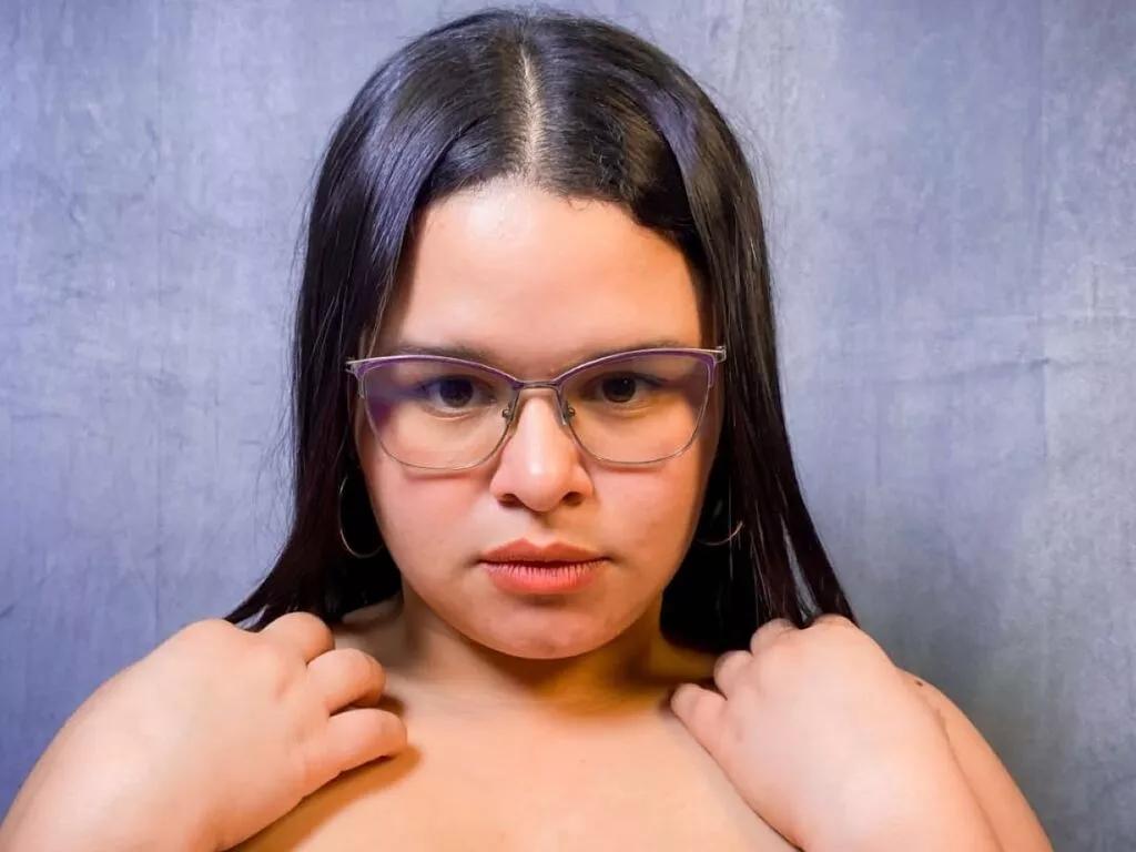 RebeWilde on LiveJasmin