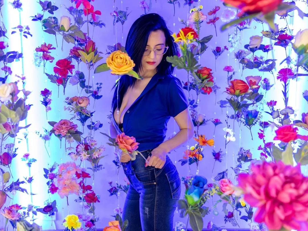AlanaMoneth on Streamate 