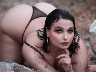 BellaSophiee on Streamate 