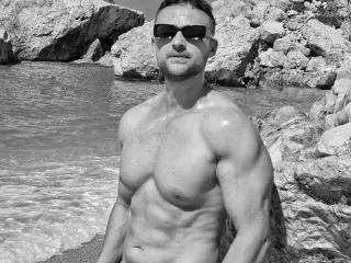 FloydC19 on Streamate 