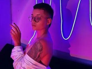 SamBartonn on Streamate 
