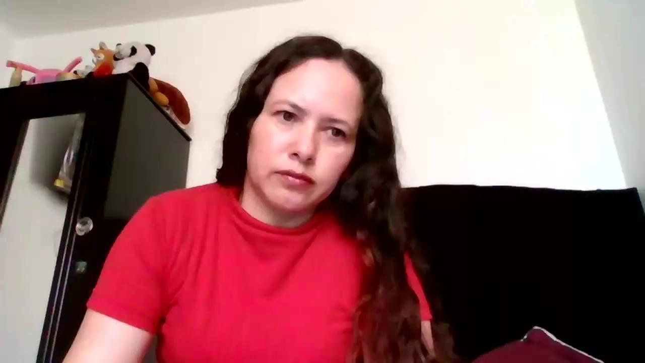 aisha35 on Streamray 