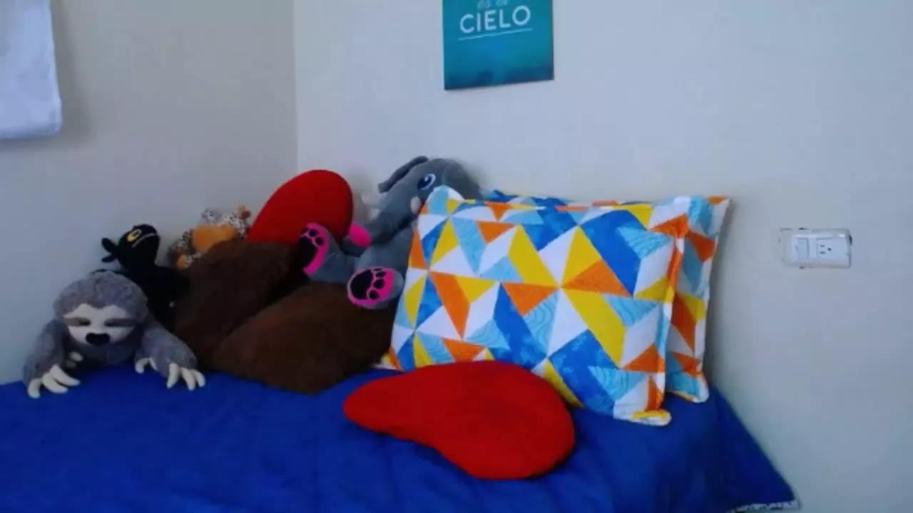 AmyRoux21 on Streamray 