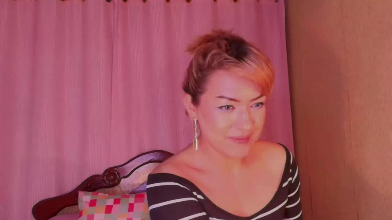 ANISYA on Streamray 