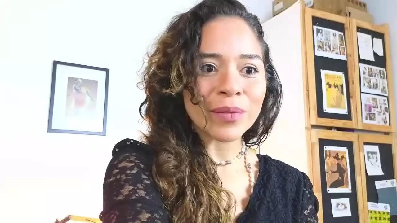 Annekamy on Streamray 