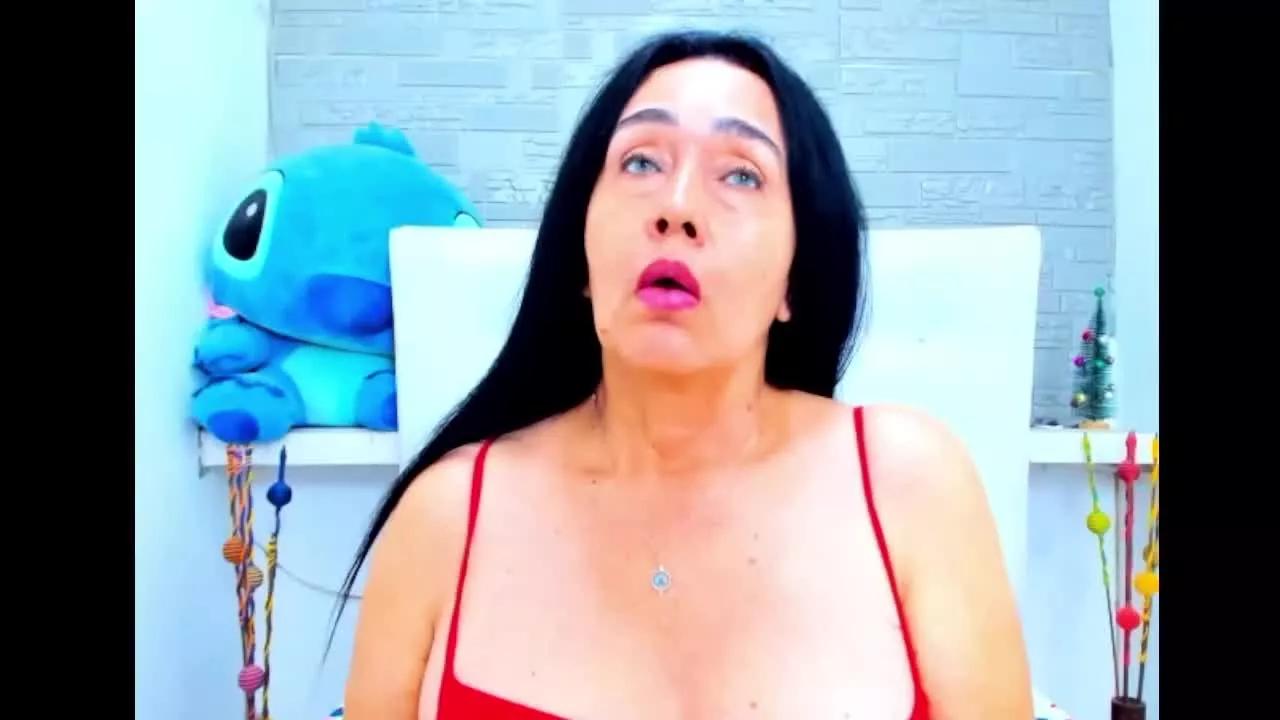AshleyCutee4 on Streamray 