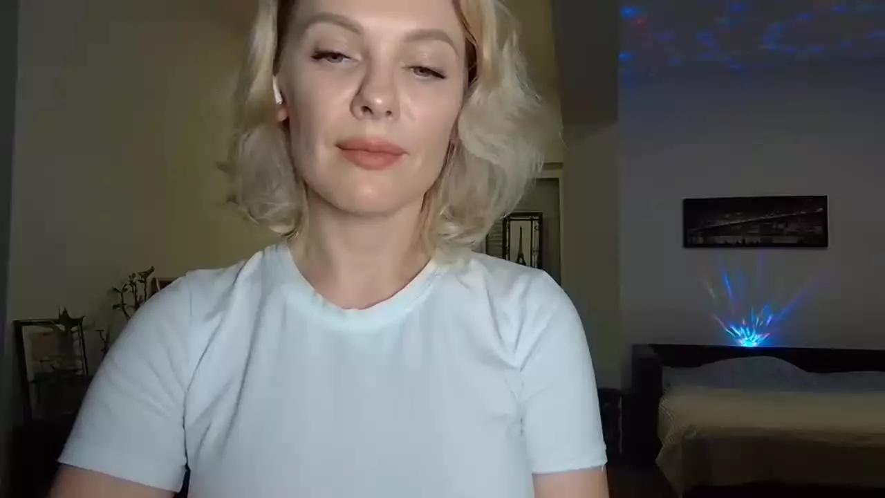 beautifulkollettee on Streamray 