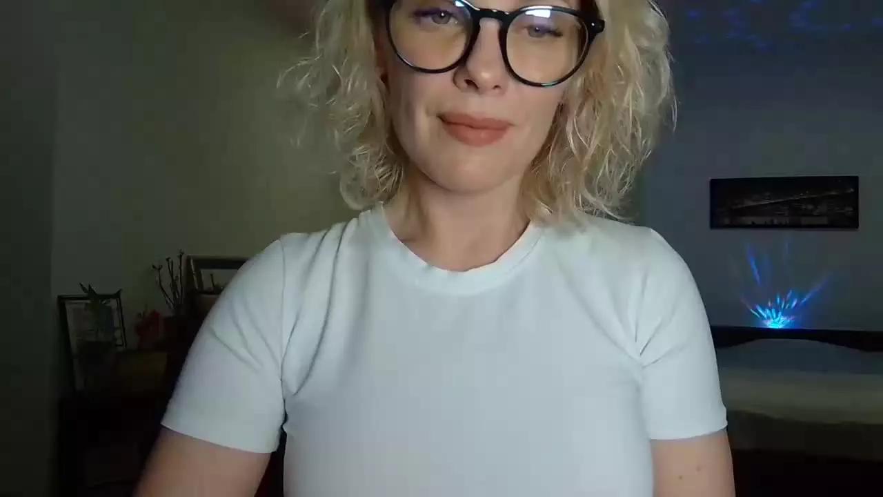 beautifulkollettee on Streamray 