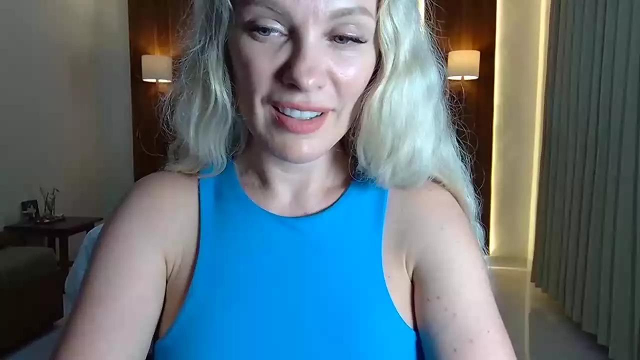 beautifulkollettee on Streamray 