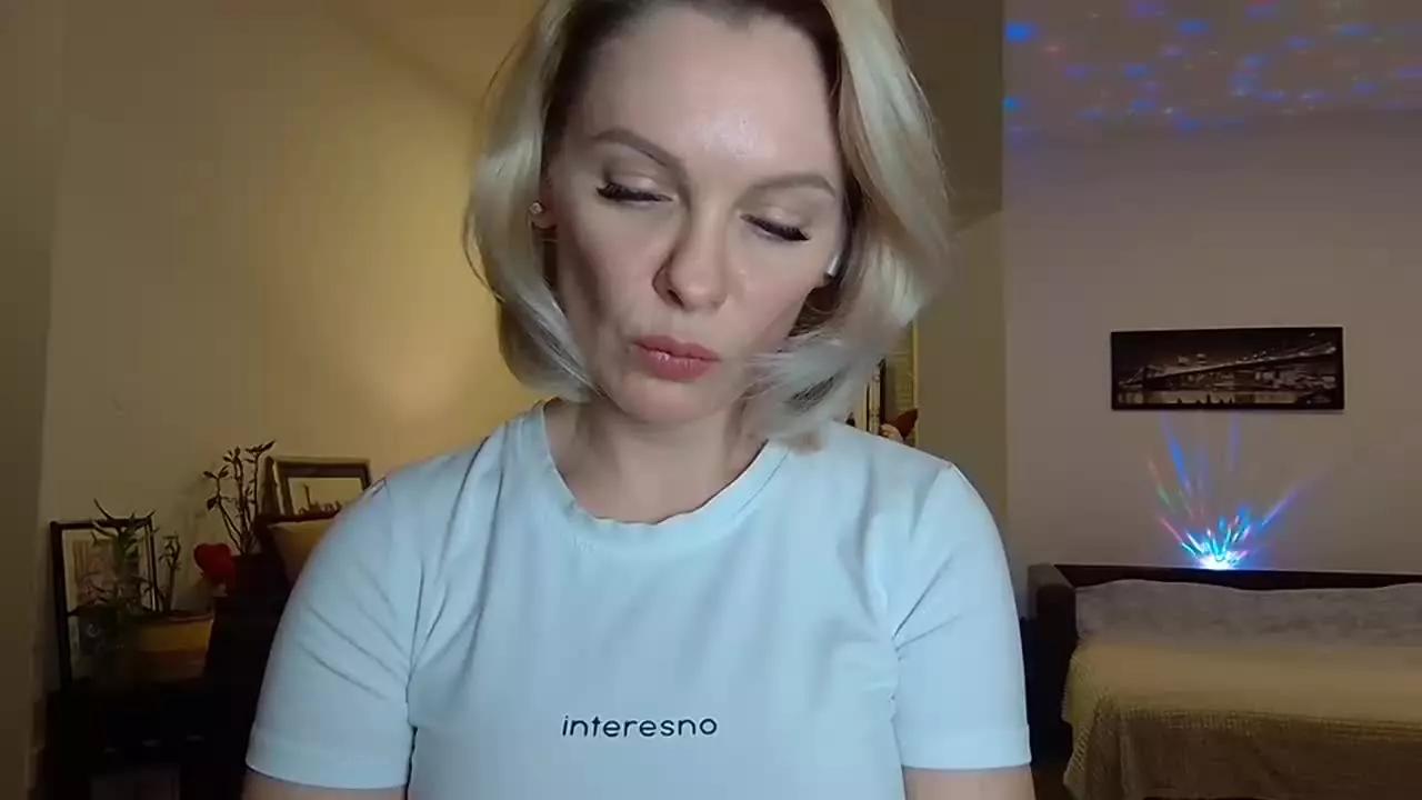 beautifulkollettee on Streamray 