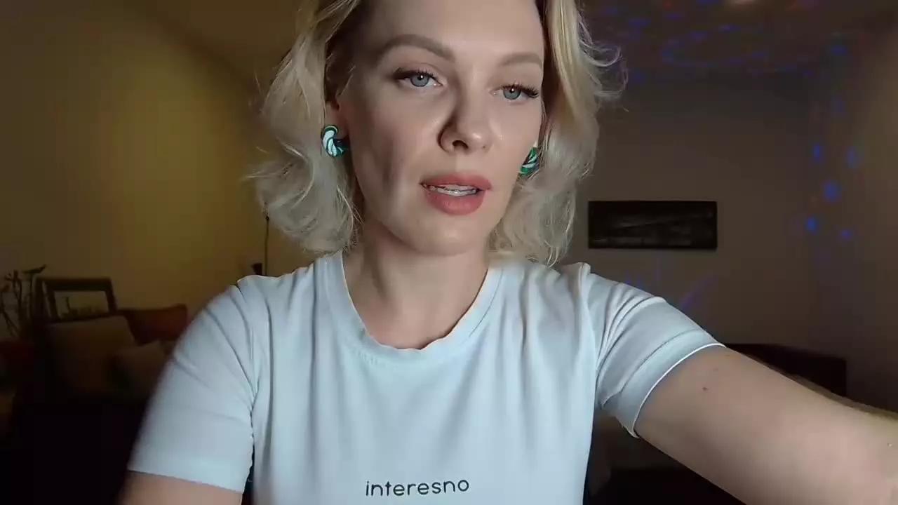beautifulkollettee on Streamray 