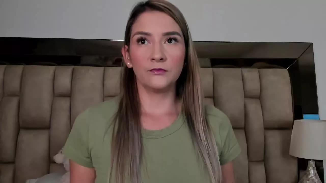 CristalBalwin on Streamray 
