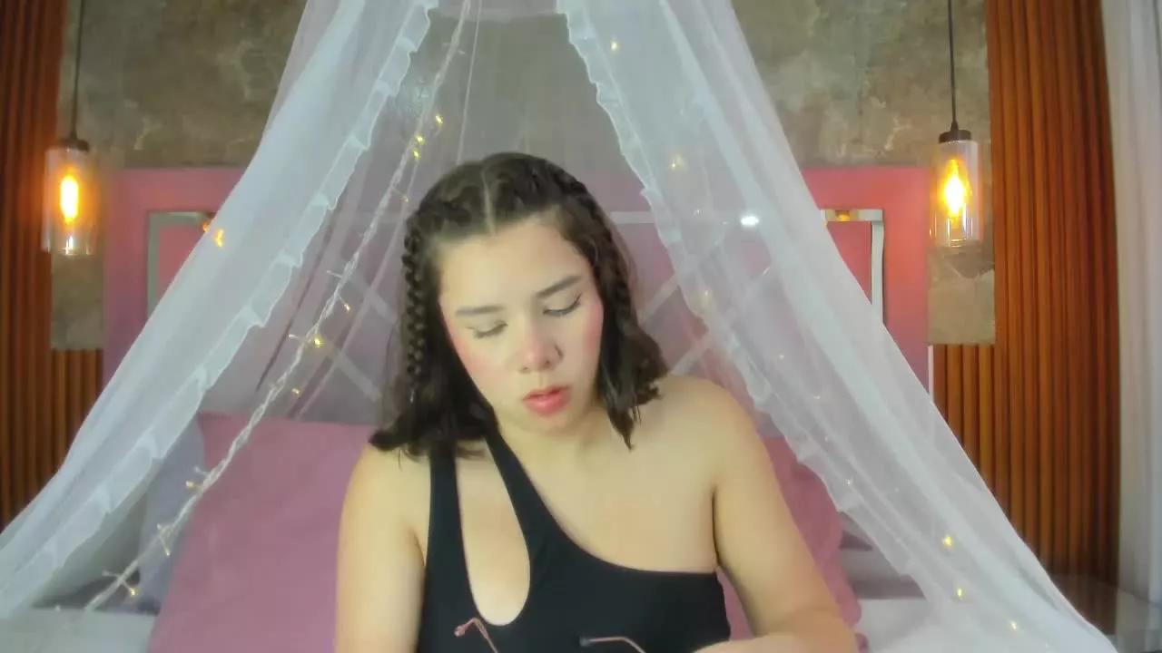 EmmaSulivan on Streamray 